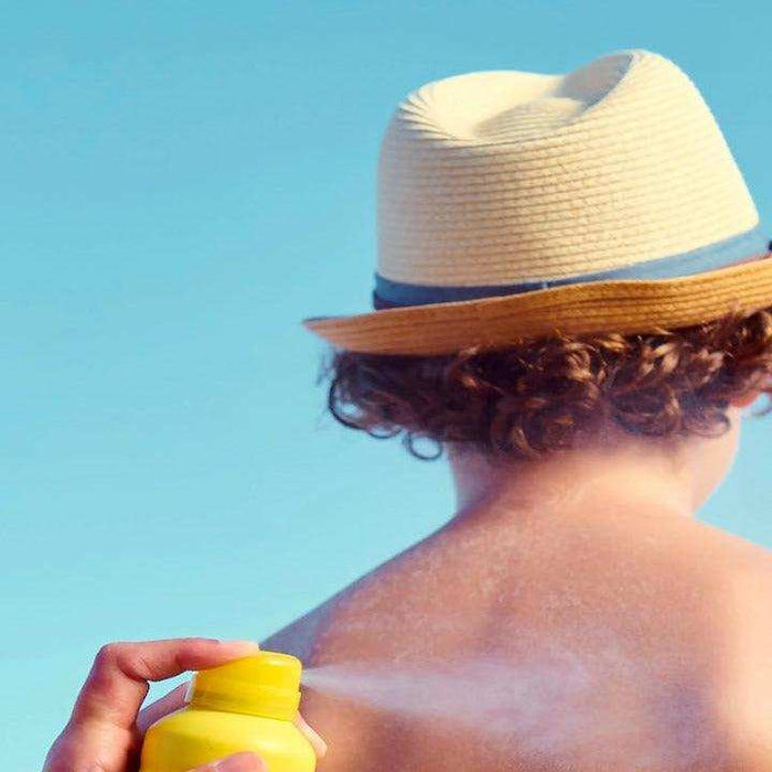 Neutrogena Beach Defense Kids Sunscreen Spray SPF 70 with Multi-Vitamins - 6.5oz - Elvoros